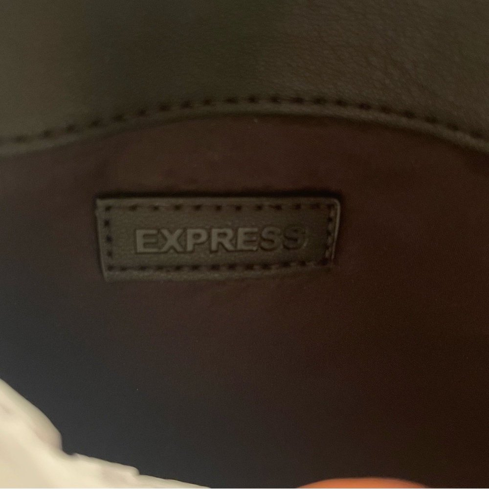 Quilted Express purse - Picture 3 of 3